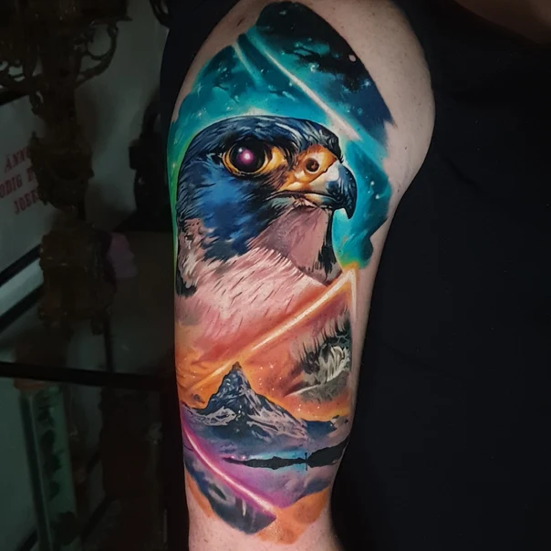 Реализм Bird, Landscape tattoo на Полный рукав