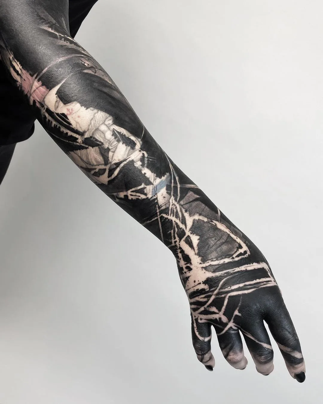 Tattoo artist Natalie Nox, black sketch tattoo, blackwork | Athens, Greece
