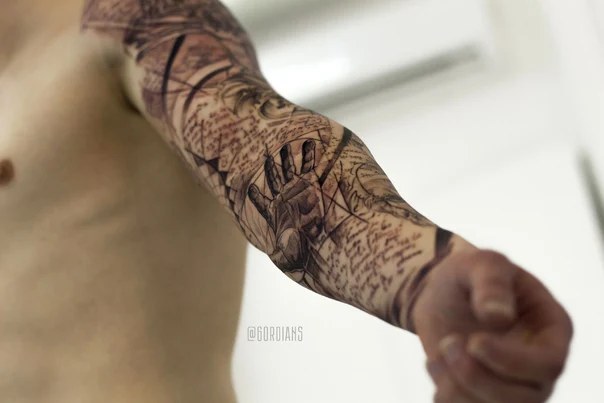 Скетч / Набросочная Hand, Script tattoo на Полный рукав