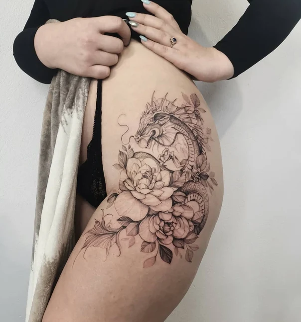 Fineline Dragon, Botanic tattoo on Thigh
