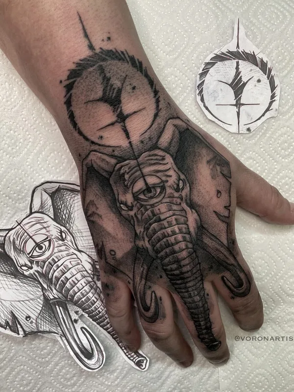 black blackwork татуировка на back of hand #39414 | Тату мастер Павел Ворон