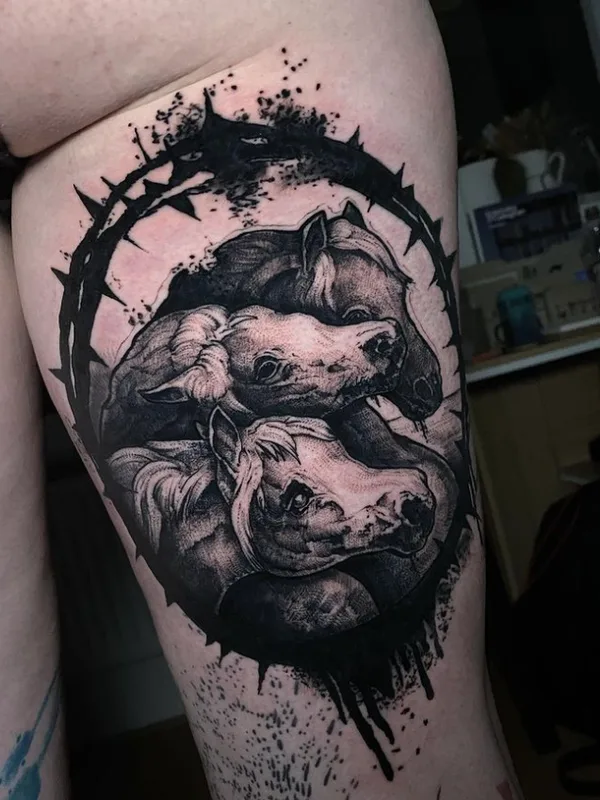 black and grey black and grey tatouage sur thigh #53746 | Artiste tatoueur Sabin Aliosa