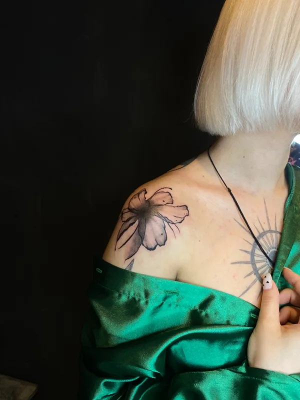female black and grey black and grey tattoo on shoulder #65847 | Tattoo Artist Елена Коротких