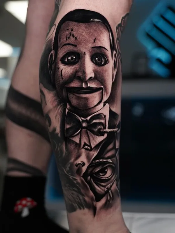 black and grey realism Tatuaggio su calf #65994 | Tatuatore Lawrence Fong