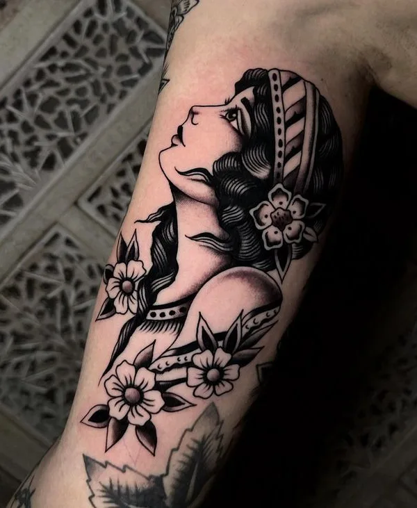 female black and grey neo traditional Tatuaggio su forearm #66017 | Tatuatore Mattia Esposito