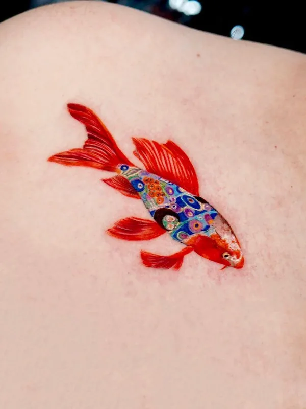 color illustrative Tatuaggio su shoulder blade #66187 | Tatuatore Pilar Zurita