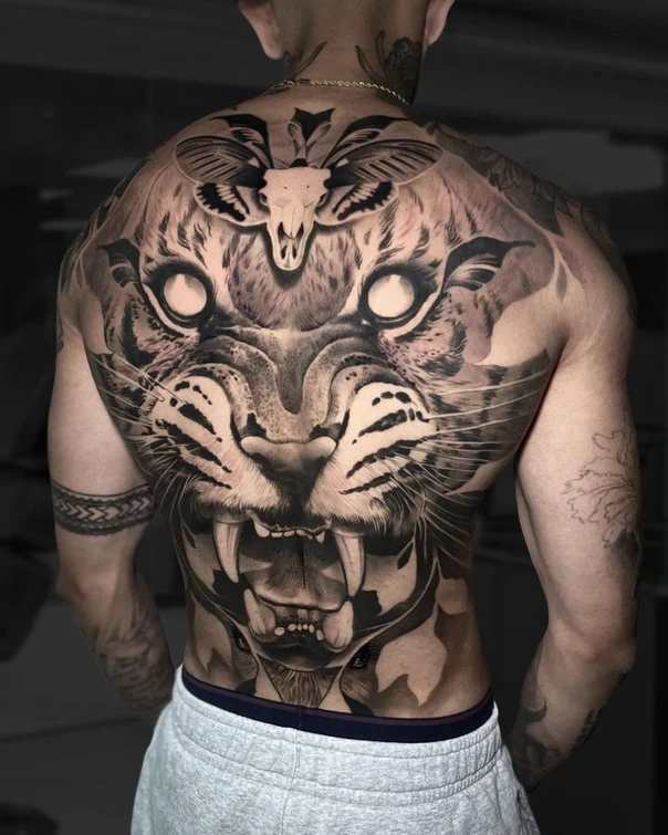 Realism Tiger, Skull tattoo on Full Back
