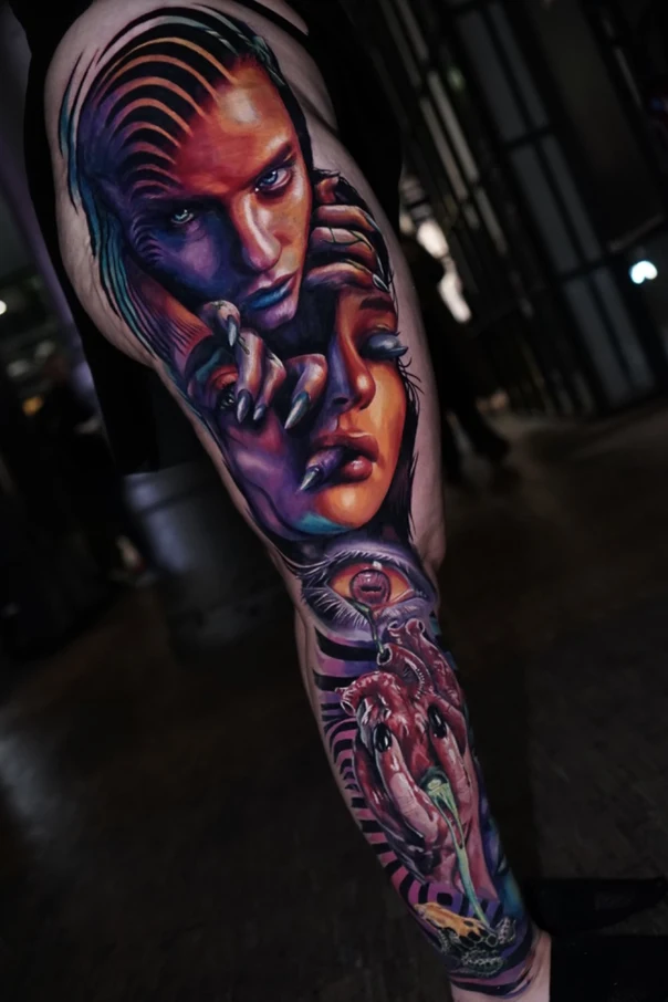 Realism Portrait, Eye tattoo on Full leg