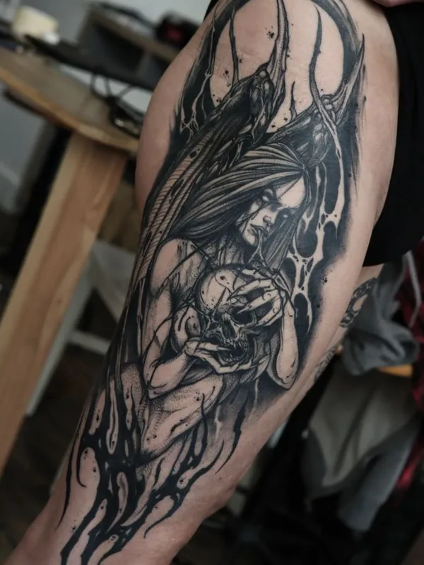 black and grey blackwork 纹身 在 thigh #66465 | 纹身师 Gérard Sathan