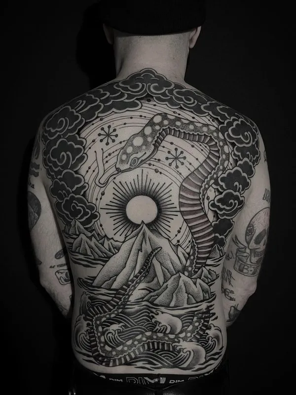 male black and grey blackwork 纹身 在 full back #66518 | 纹身师 Jeremie Kergroach