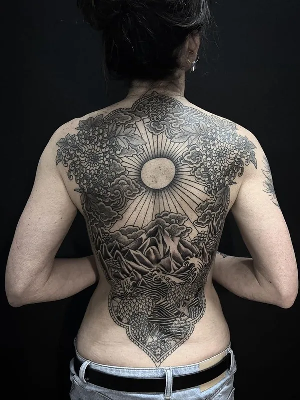 female black and grey japanese 纹身 在 full back #66516 | 纹身师 Jeremie Kergroach