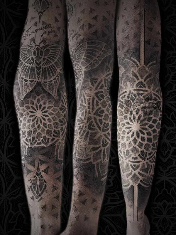 black and grey blackwork 纹身 在 full leg #66540 | 纹身师 Jean Pierre Mottin