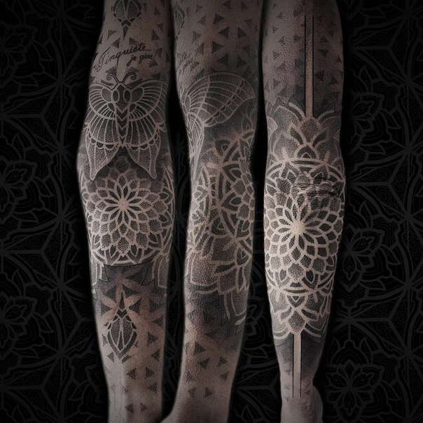 Blackwork Mandala, Geometric tattoo on Full leg