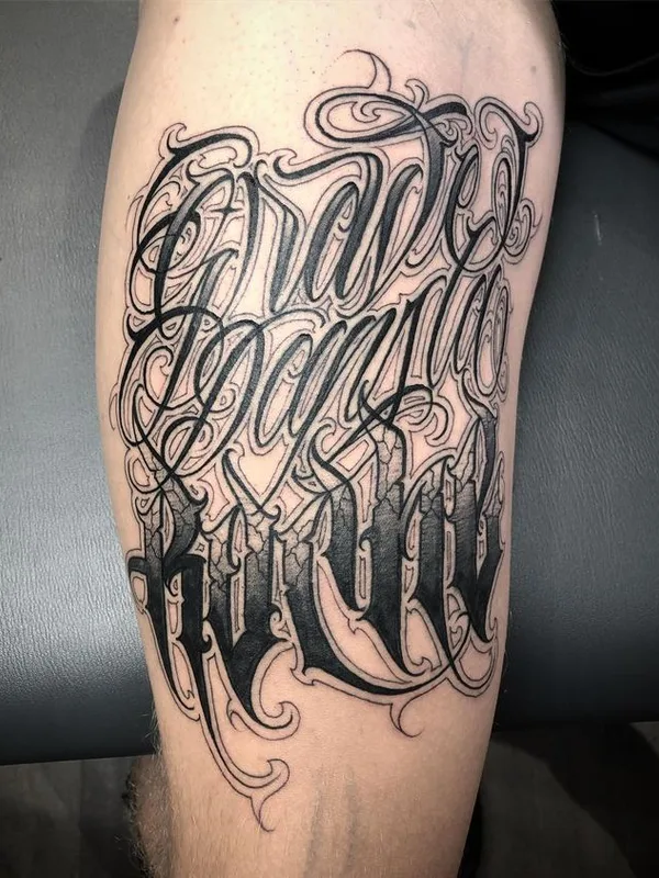 black lettering 纹身 在 calf #66549 | 纹身师 AserOne