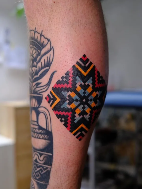 color geometric 纹身 在 calf #66752 | 纹身师 Tihomir Krklec