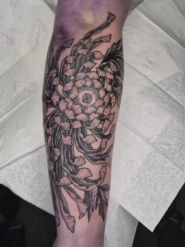 black and grey japanese tattoo on forearm #66879 | Tattoo Artist Laura Wøldike