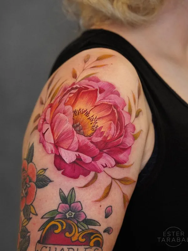female color realism tatouage sur shoulder #66883 | Artiste tatoueur ESTER TARABAL