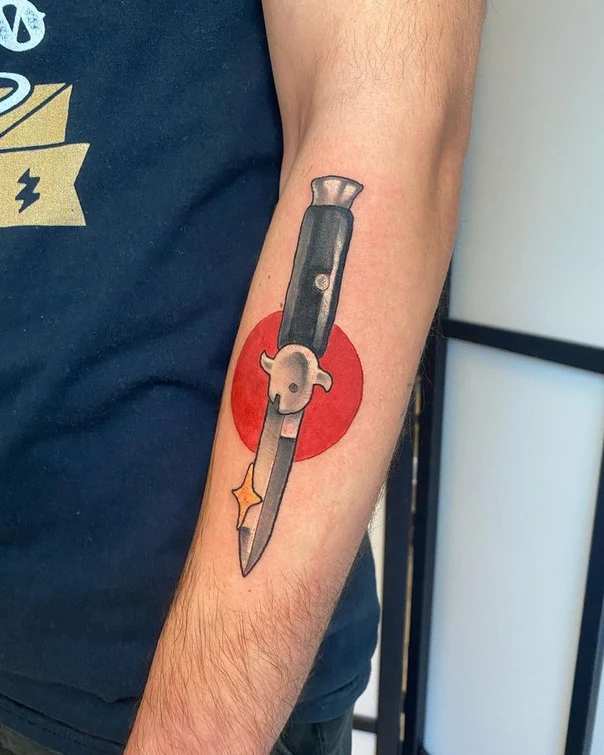 Old School Knife, Star tattoo on Forearm