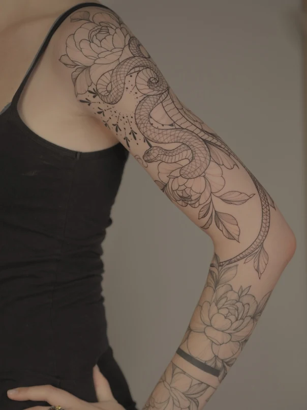 Лайнворк Snake, Flower tattoo на Полный рукав