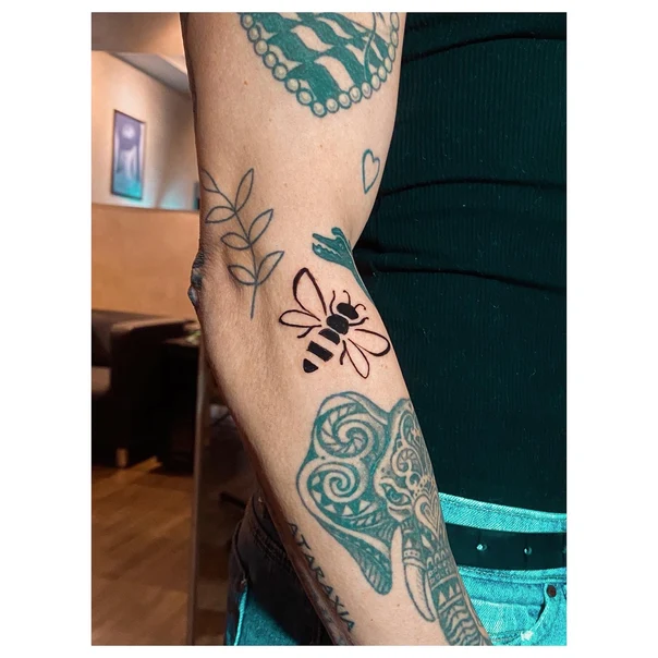 Linework Bee, Leaf tattoo on Forearm