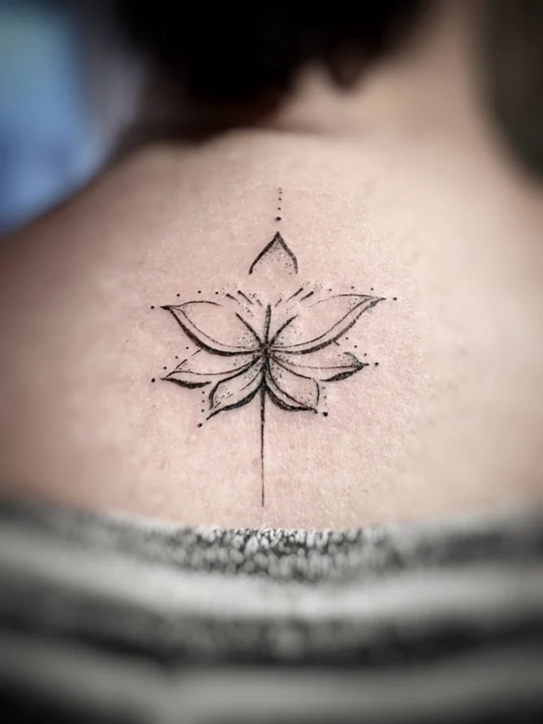 Linework Botanic, Mandala tattoo on Upper Back