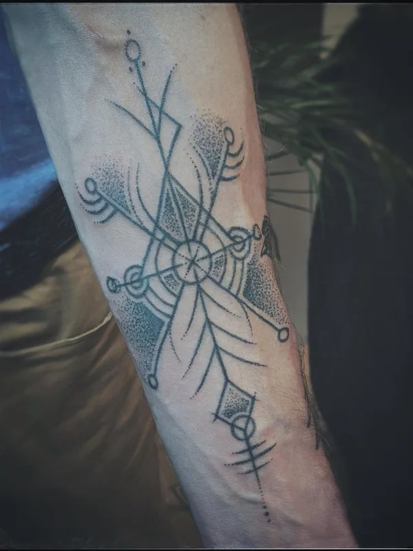 black and grey geometric татуировка на forearm #67449 | Тату мастер Habba Nero