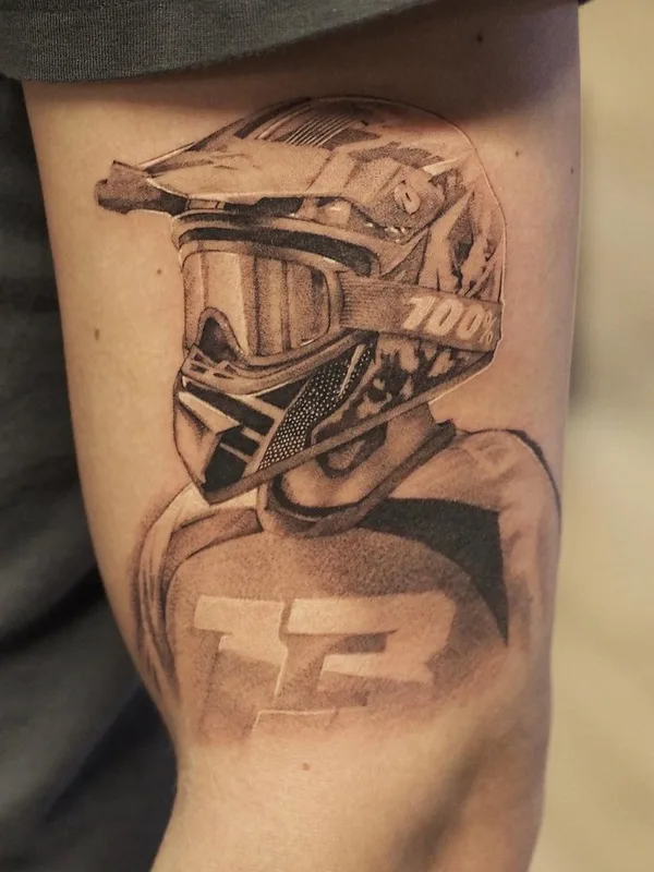 black and grey realism татуировка на bicep #67511 | Тату мастер Oliver Thor