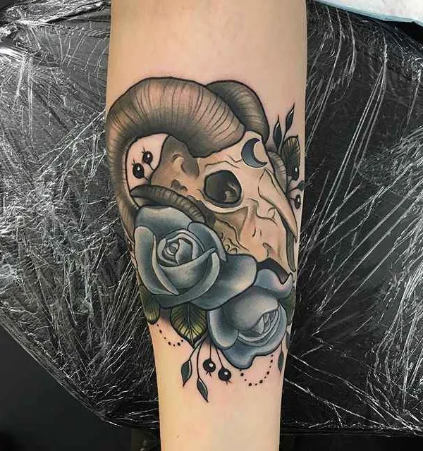 color neo-traditional 纹身 在 forearm #322 | 纹身师 Makkala Rose