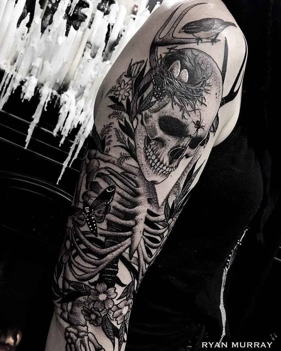 Тату мастер Ryan Murray black horror neotraditional tattoo