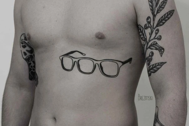 Лайнворк Glasses, Botanic tattoo на Грудь