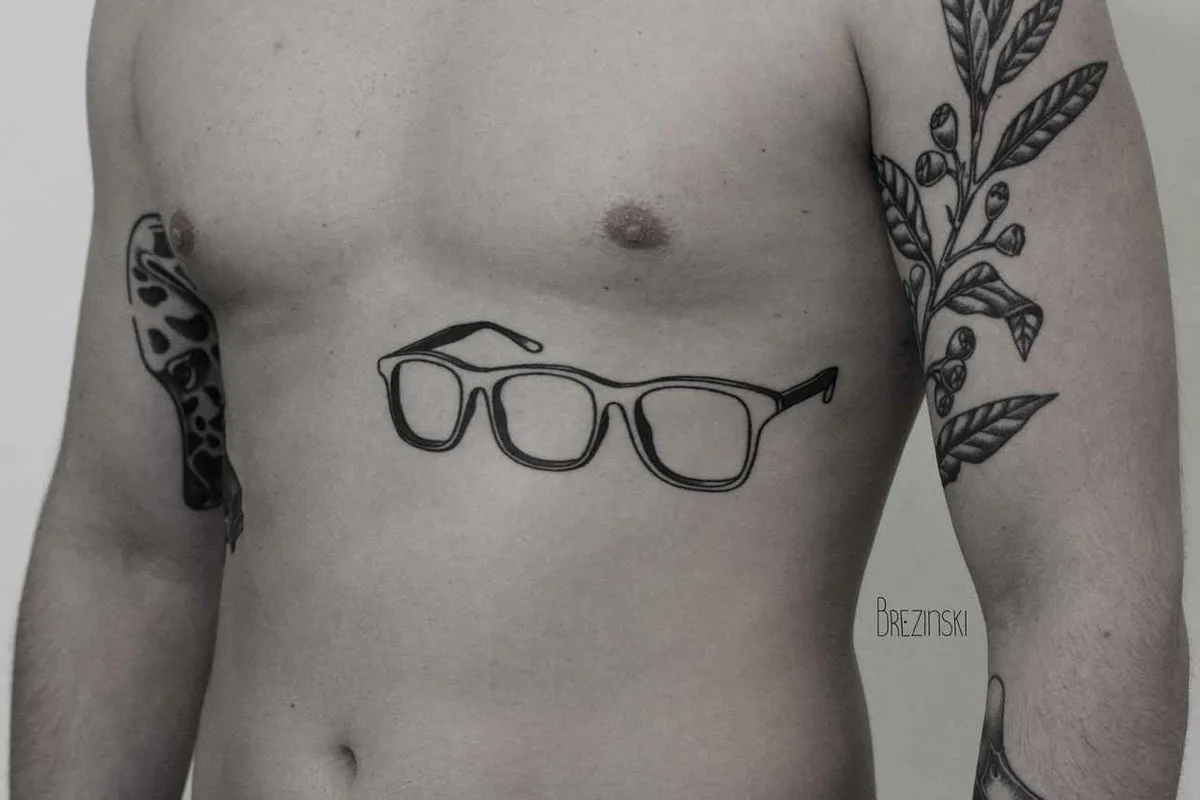 Tatuador Ilya Brezinski - autores designam tatuagem blackwork dotwork | Rússia
