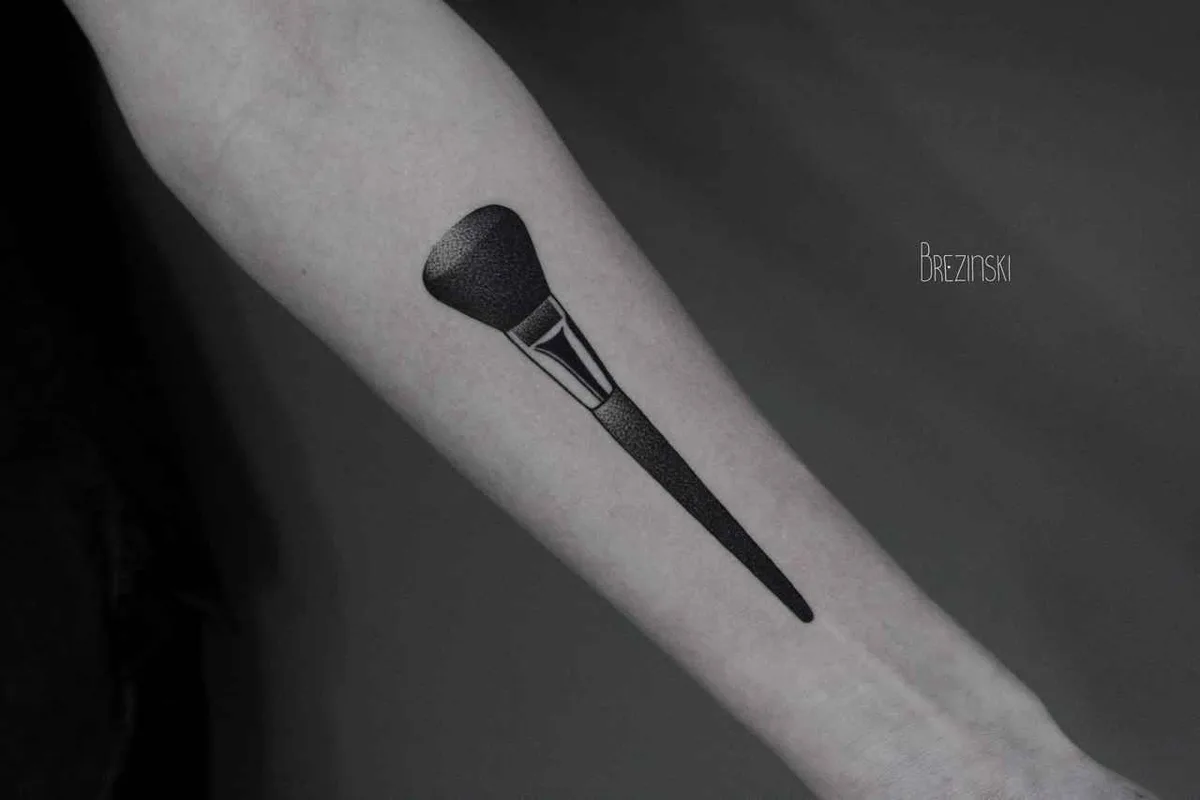 Tatuador Ilya Brezinski - autores designam tatuagem blackwork dotwork | Rússia
