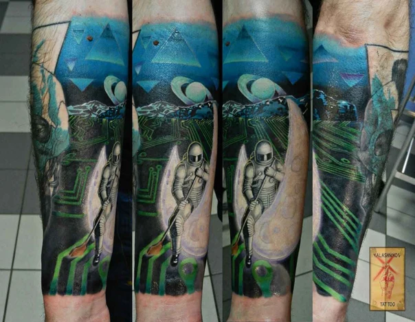 Иллюстративная Astronaut, Moon tattoo на Полный рукав