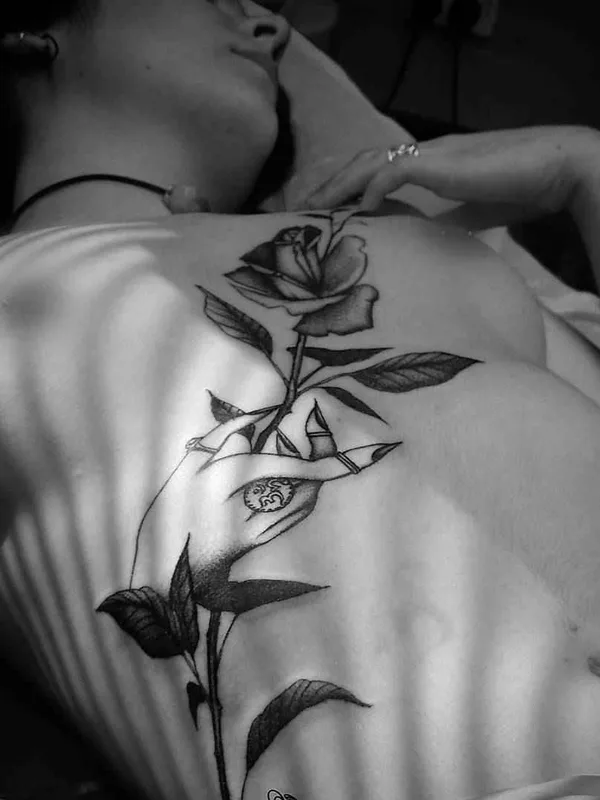 female black and grey blackwork 타투 부위 chest #19875 | 타투이스트 Talley Matthew