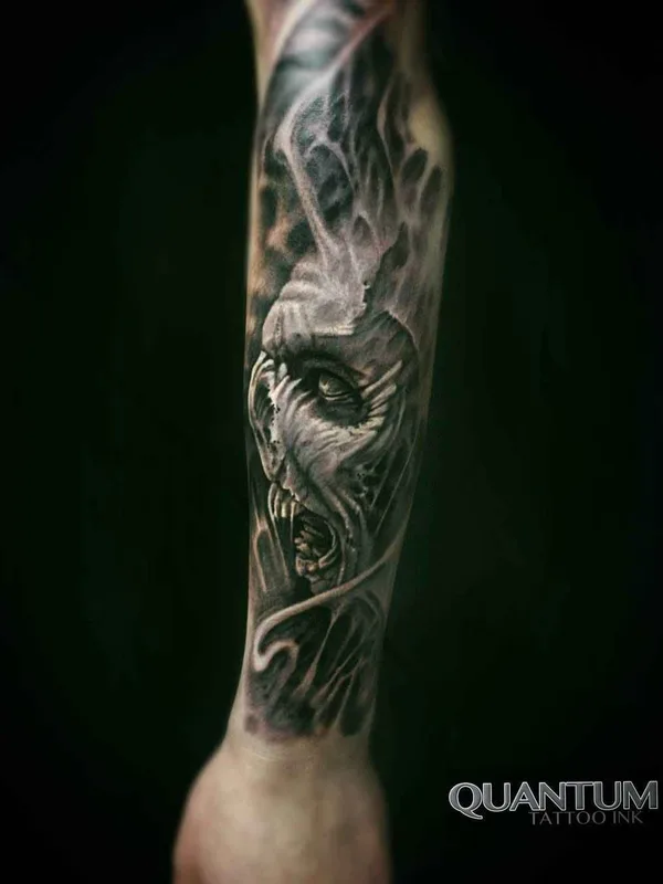 black and grey realism Tatuaggio su forearm #20259 | Tatuatore Александр Литвинов