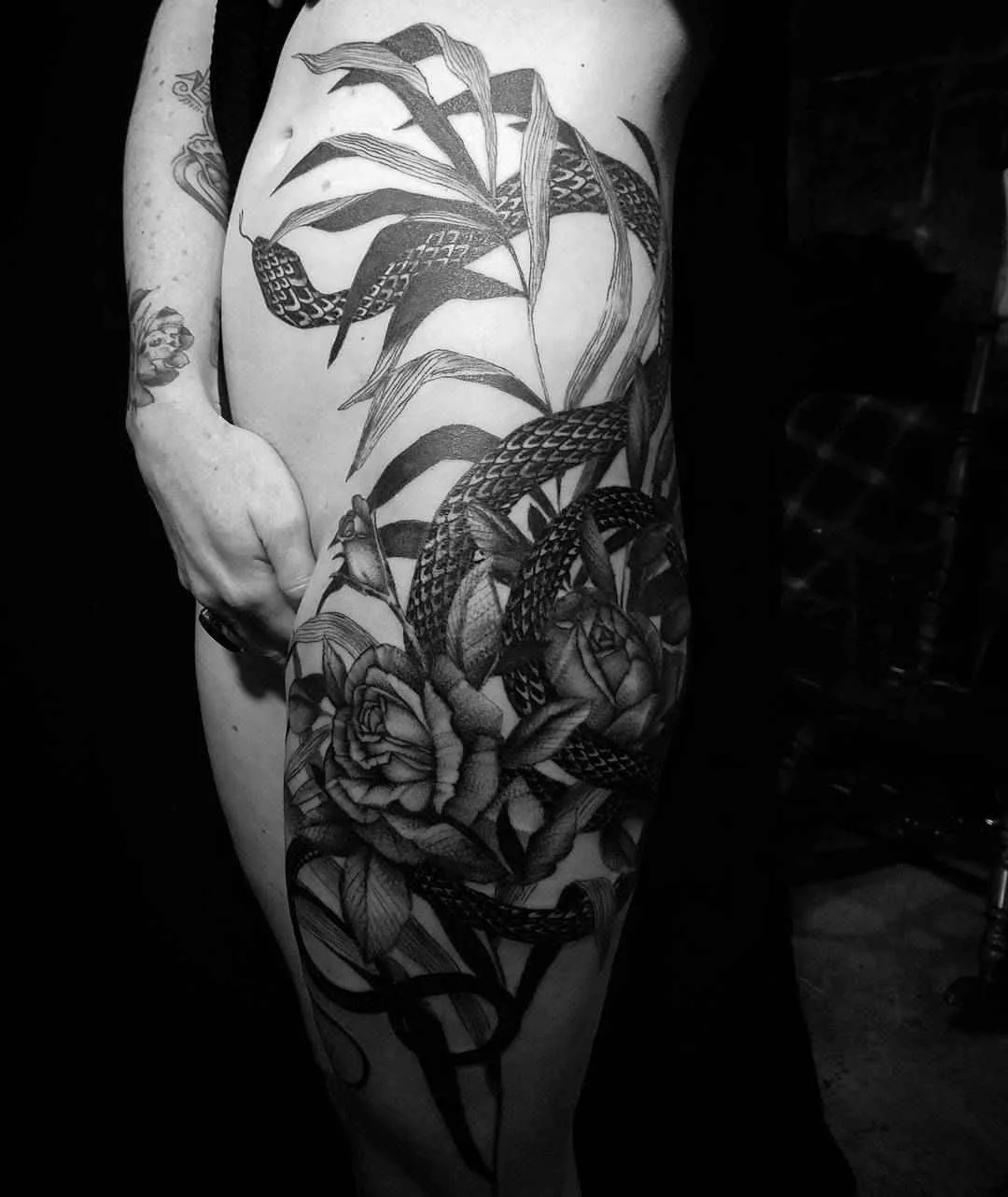 Tattoo artist Talley Matthew, authors black&grey scale tattoo, blackwork | USA