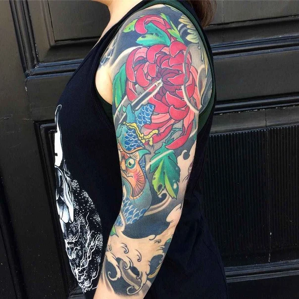 Японская Fish, Flower tattoo на Полный рукав