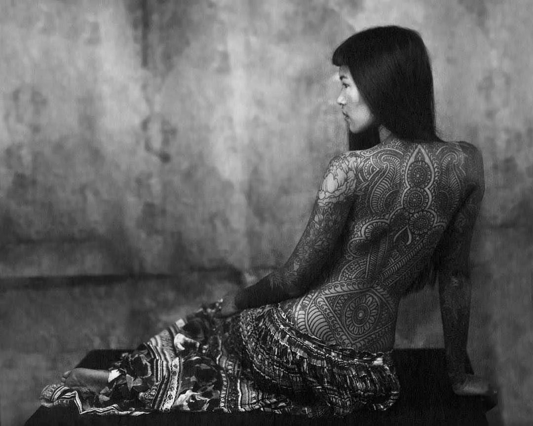 Tattoo model Anh Wisle, alternative photo model, tattooed girl | France
