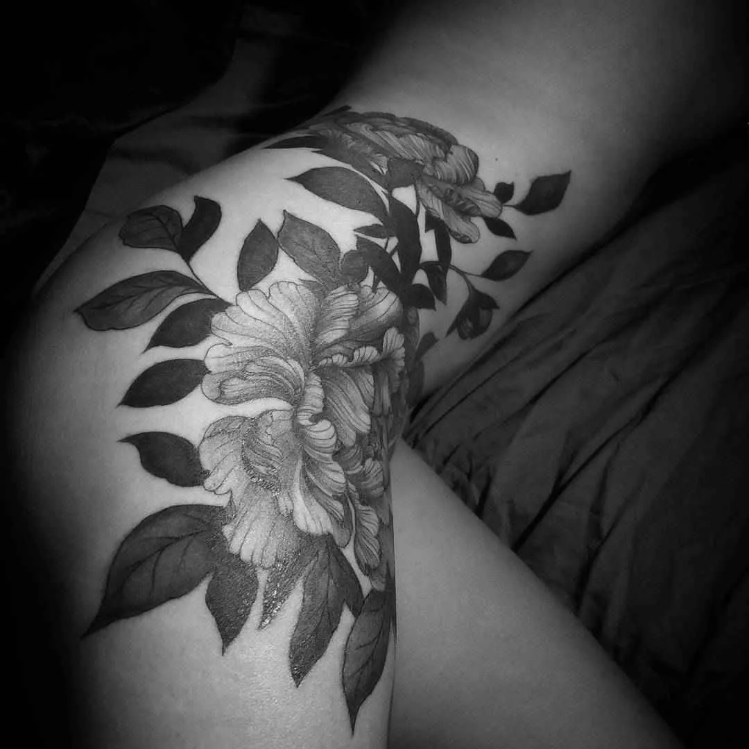 Tattoo artist Talley Matthew, authors black&grey scale tattoo, blackwork | USA