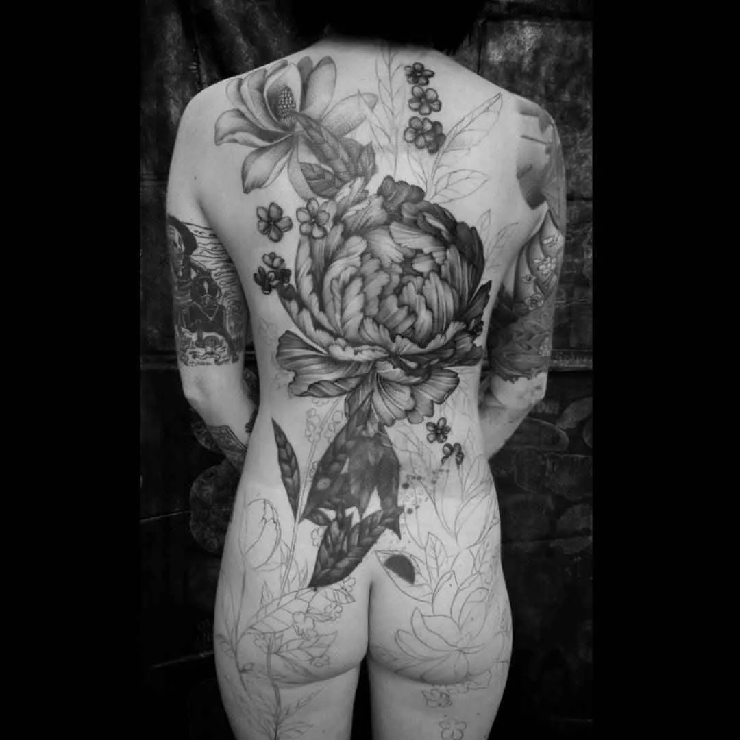 Tattoo artist Talley Matthew, authors black&grey scale tattoo, blackwork | USA