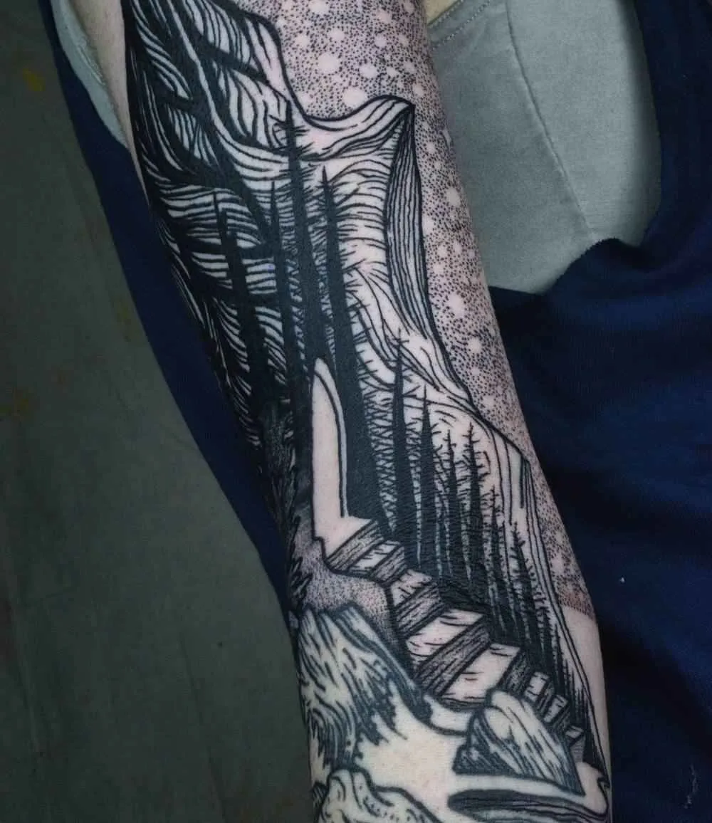 Tattoo artist Noel'le Longhaul (Loone) authors blackwork tattoo, witch, horror, etching, engraving | USA