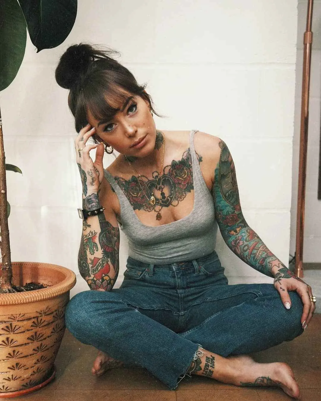 Tattooed model and fashion blogger Sammi Jefcoate, inked girl | United Kingdom, Italy 