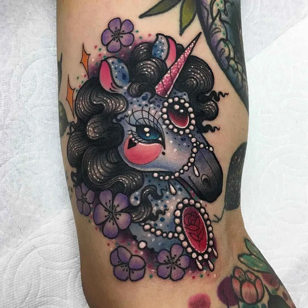 Tatuador Roberto Euán, autores color new school tattoo | USA