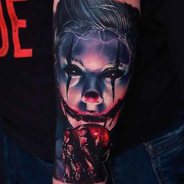 Tattoo artista Dima Gorbunov, ritratto realistico in colore e nero e grigio | Russia