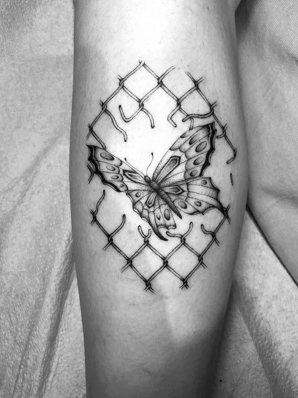 black and grey blackwork Tatuagem em calf #20084 | Tatuador Stefan Spider Sinclair