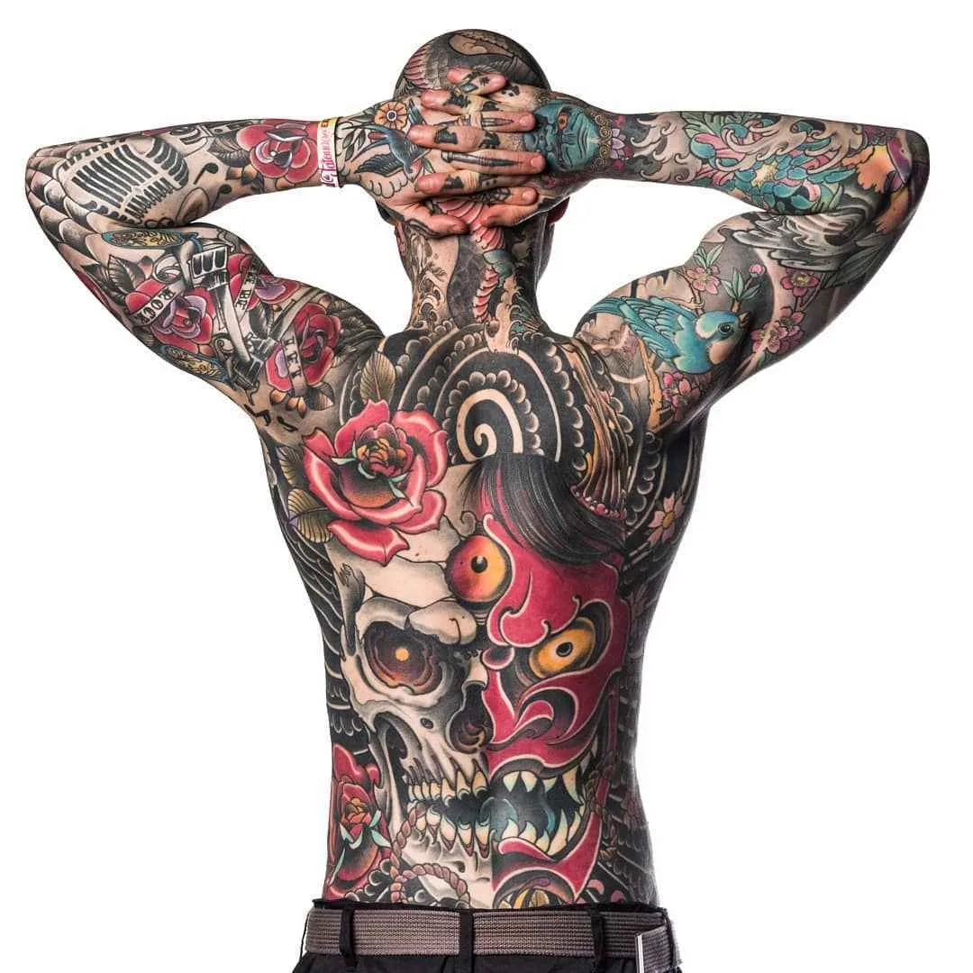 Modello di tatuaggio Sylvain Hélaine, modello di fitness alternativo maschile, uomini tatuati | Francia  