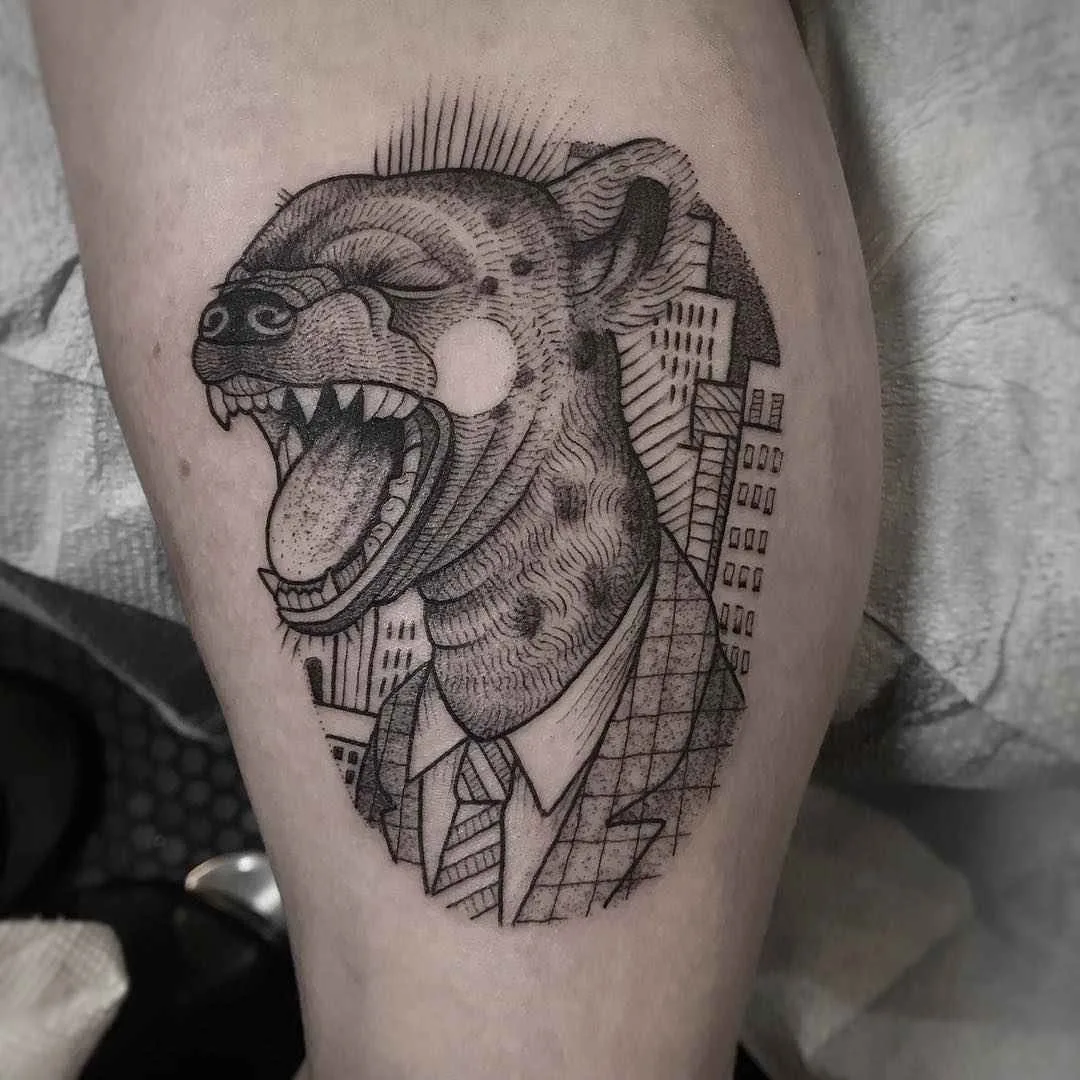 Artista de tatuagem Susanne Suflanda Konig tatuagem ilustrativa gráfica de animais preto e cinza | Alemanha, Reino Unido
