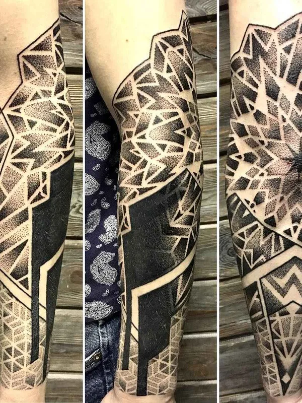 black geometric 纹身 在 forearm #19321 | 纹身师 Billy Heil