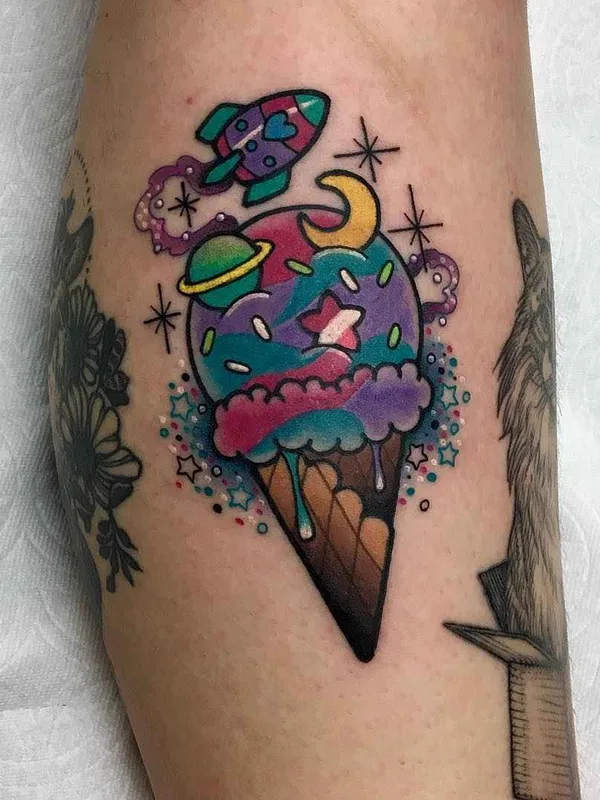 color new school Tatuagem em calf #20059 | Tatuador Roberto Euán