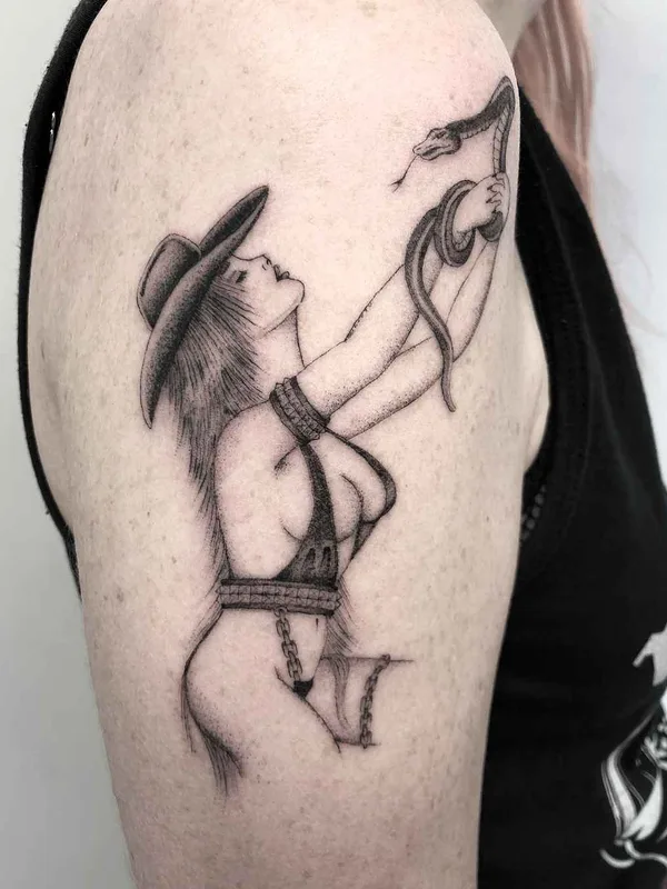 female black blackwork Tatuagem em shoulder #20088 | Tatuador Stefan Spider Sinclair